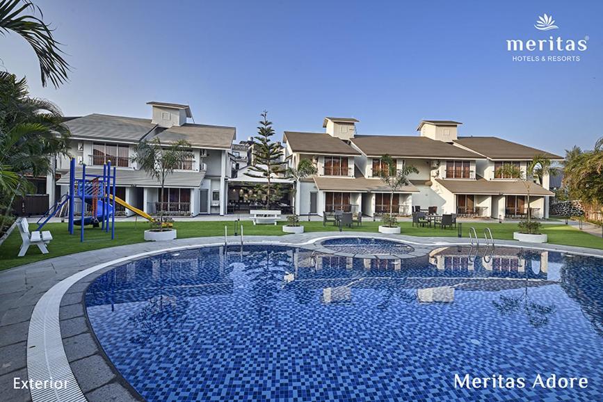 Meritas Adore Resort Lonavala Buitenkant foto