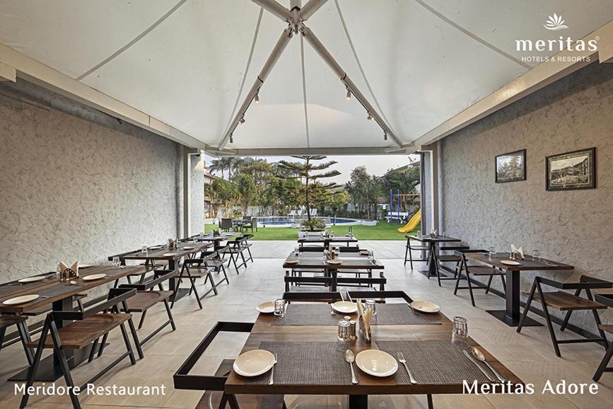 Meritas Adore Resort Lonavala Buitenkant foto
